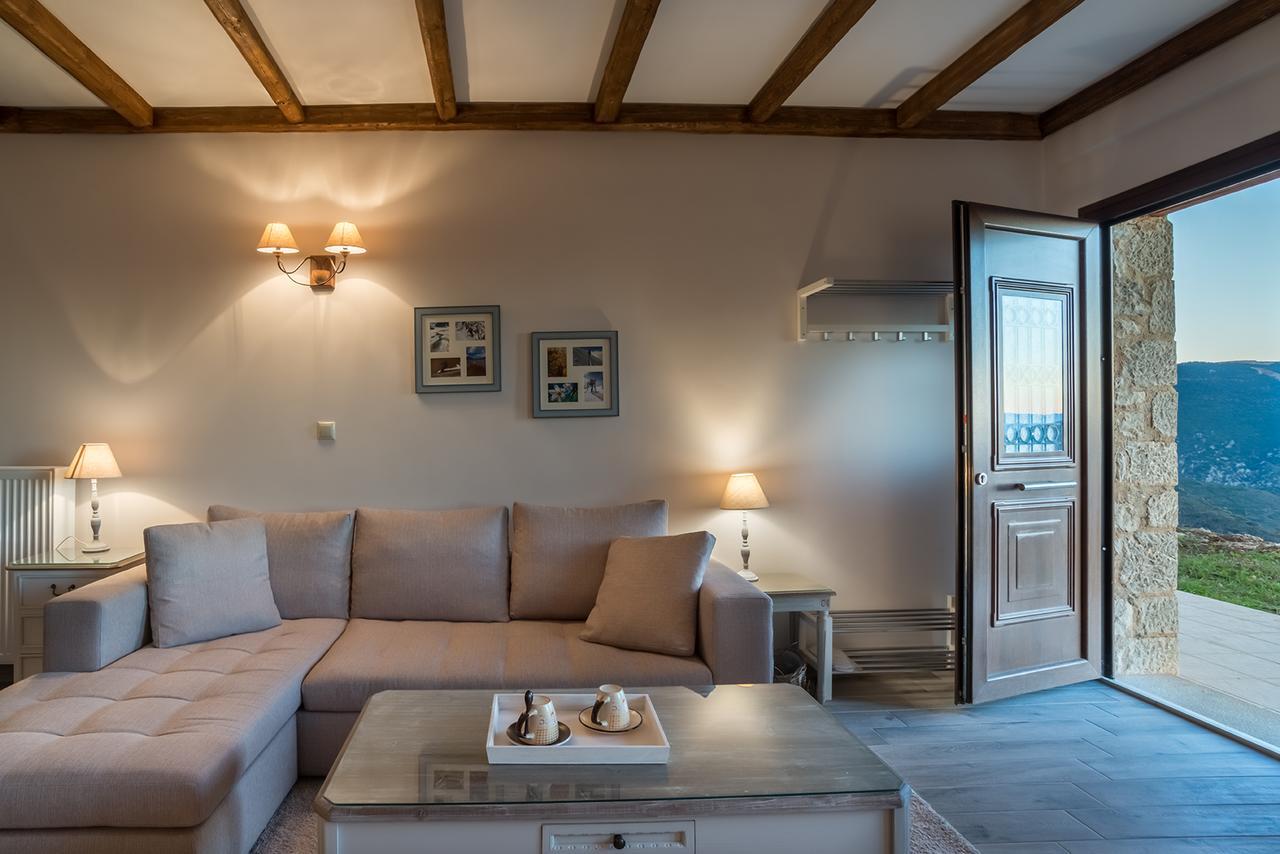 Almondhouse Suites With Fireplace - Adults Only Arachova Exteriör bild